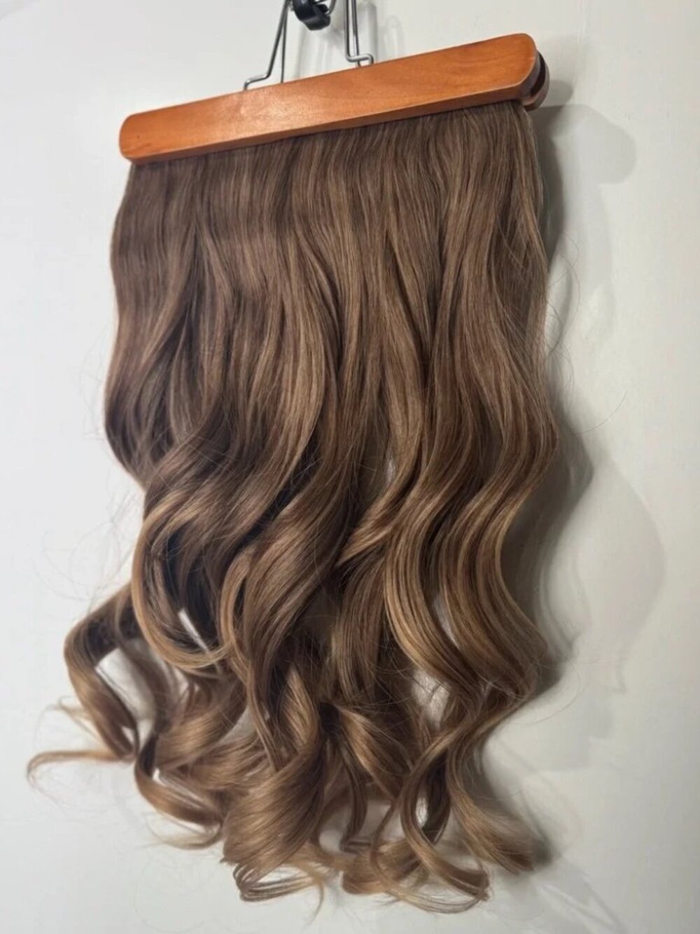 20” Human Hair Blend Clip-In Extensions – Wavy Natural Brown with Caramel Ombre - Picture 6 of 7